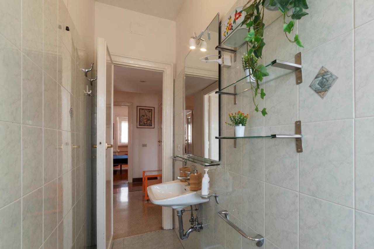 Roomy And Bright Apartment With Terrace 로마 외부 사진