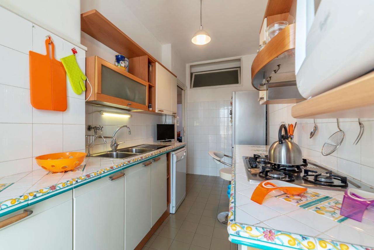 Roomy And Bright Apartment With Terrace 로마 외부 사진