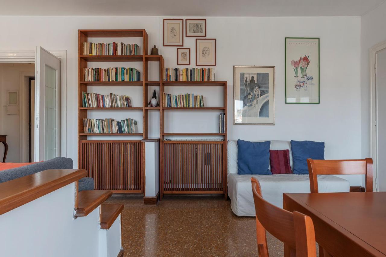 Roomy And Bright Apartment With Terrace 로마 외부 사진